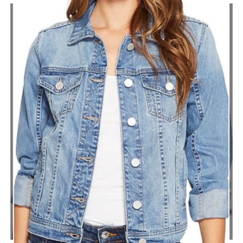 Blank NYC Woman’s Light Wash Distressed Denim Jacket size XS